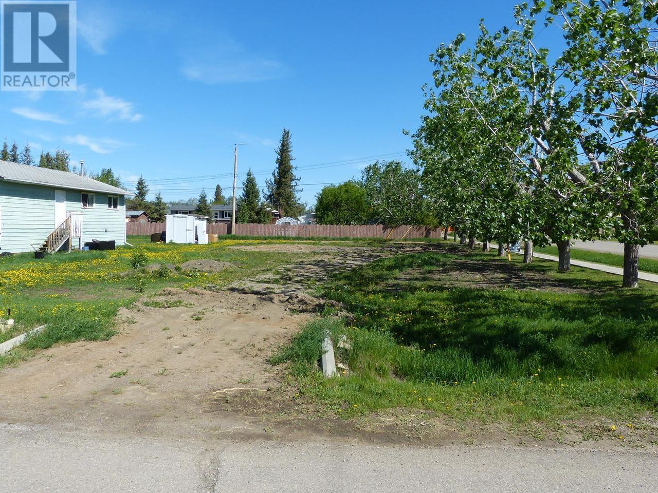 4926 49 Avenue, Pouce Coupe, British Columbia  V0C 2C0 - Photo 2 - 169570