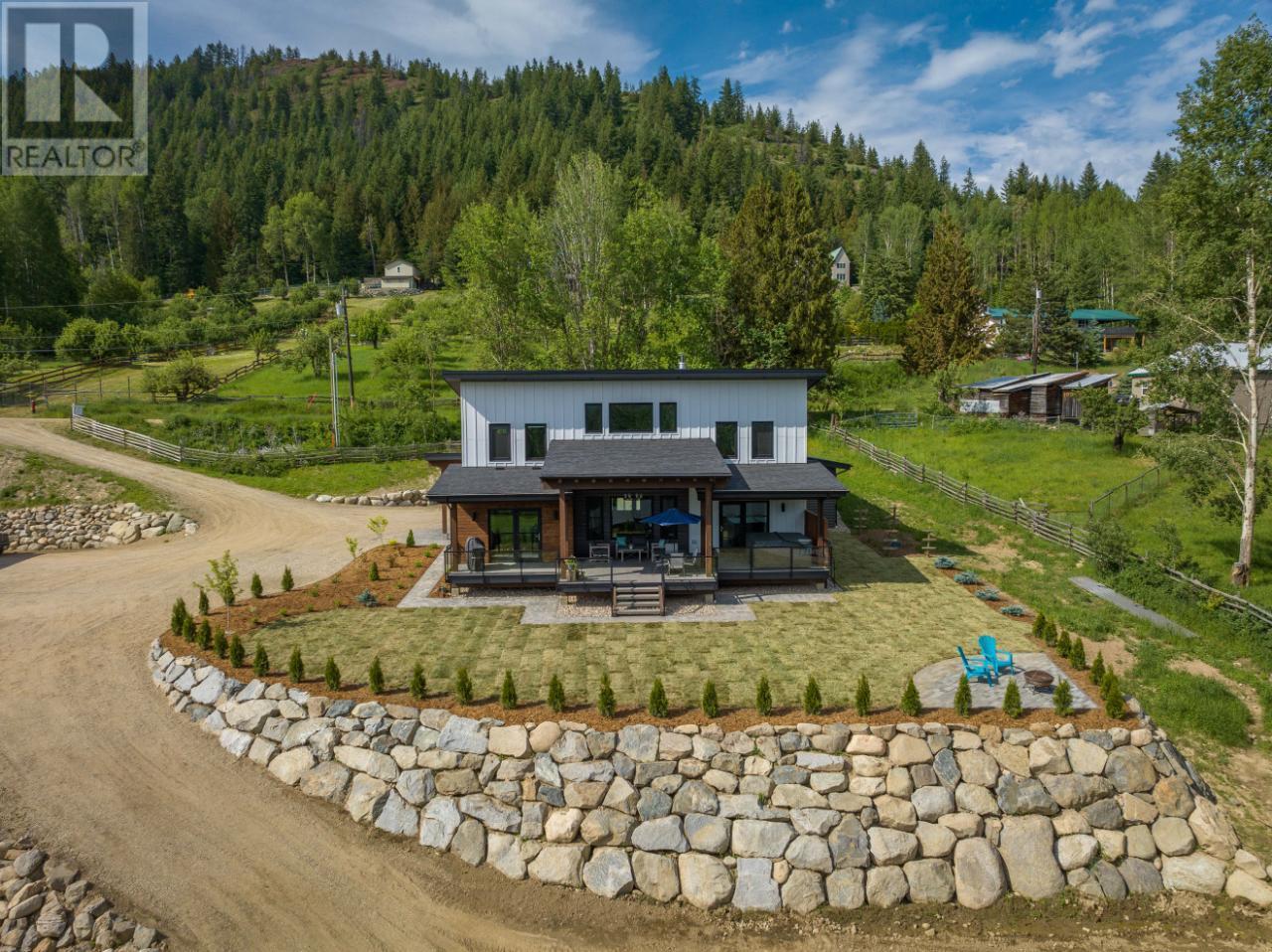 2993 Happy Valley Road, Rossland, British Columbia  V0G 1Y0 - Photo 11 - 2468508