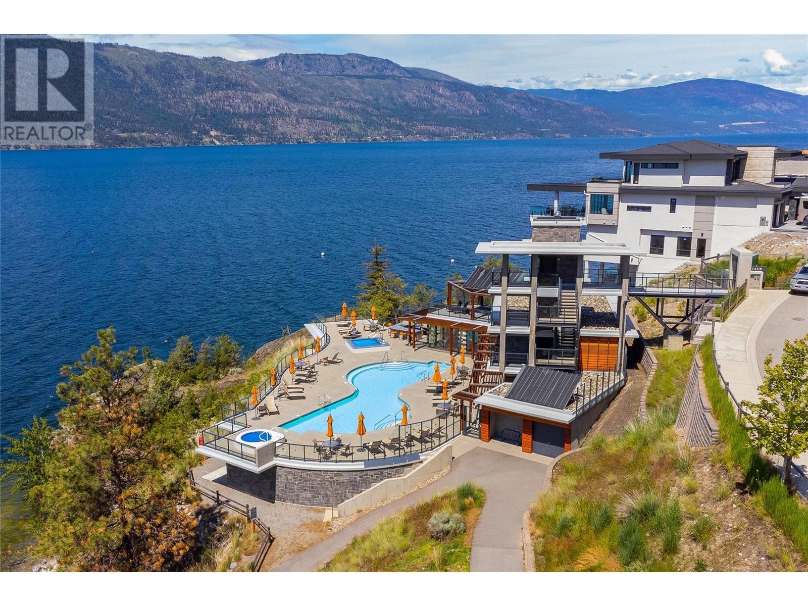 9862 Beacon Hill Drive, Lake Country, British Columbia  V4V 0A5 - Photo 12 - 10266013