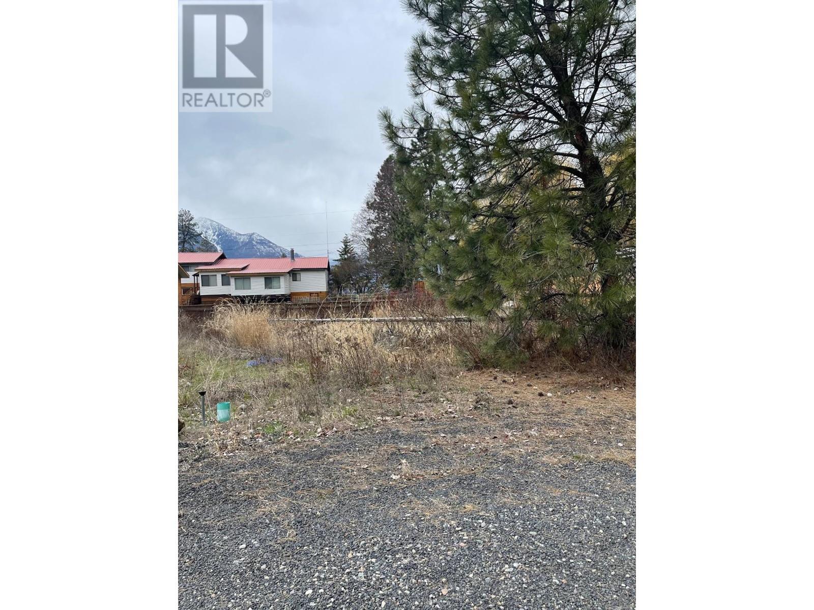 240 Laguna Crescent Unit# 2, Boswell, British Columbia  V0B 1G0 - Photo 6 - 2470237