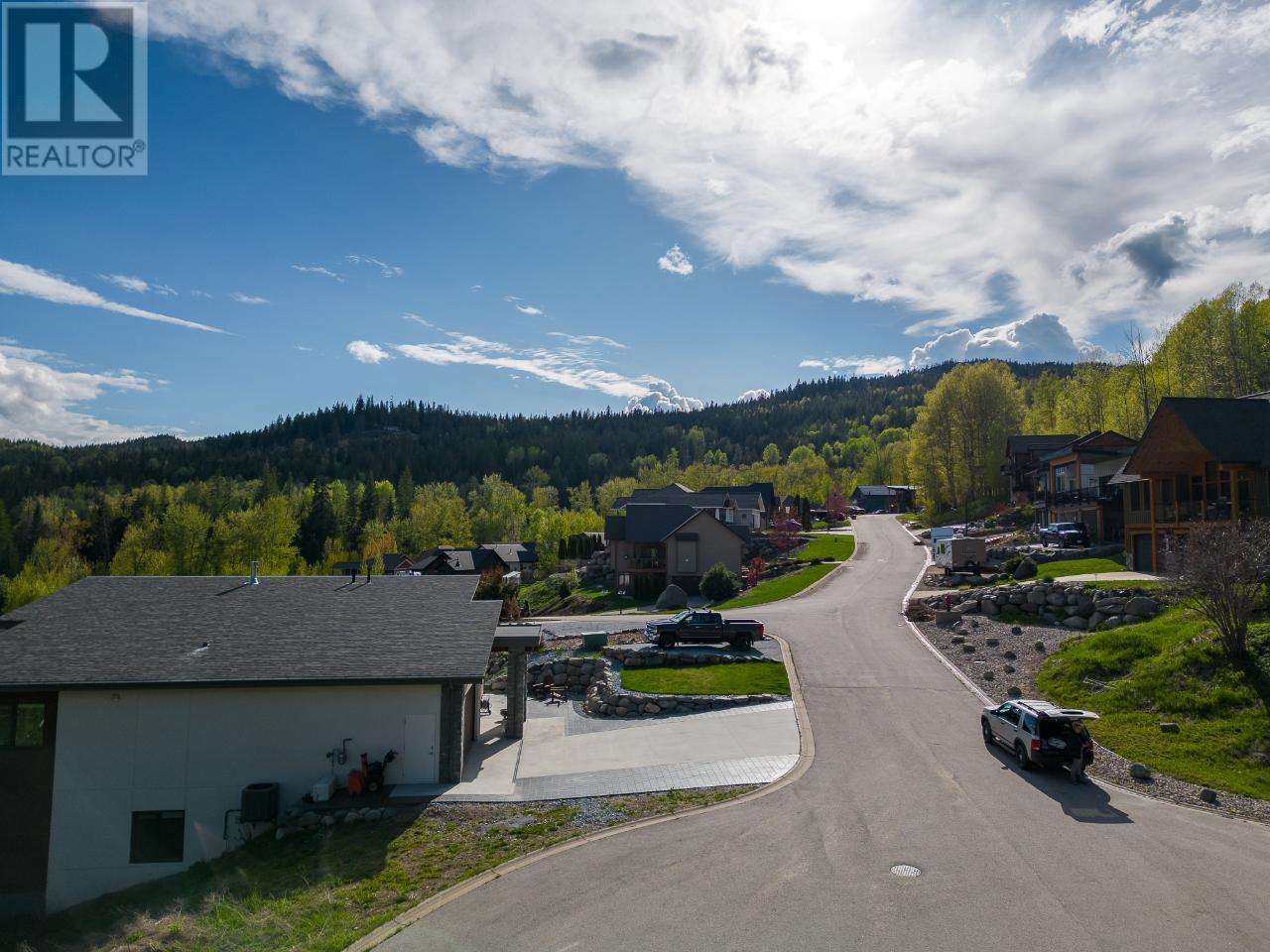 1021 Silvertip Road, Rossland, British Columbia  V0G 1Y0 - Photo 30 - 2470639