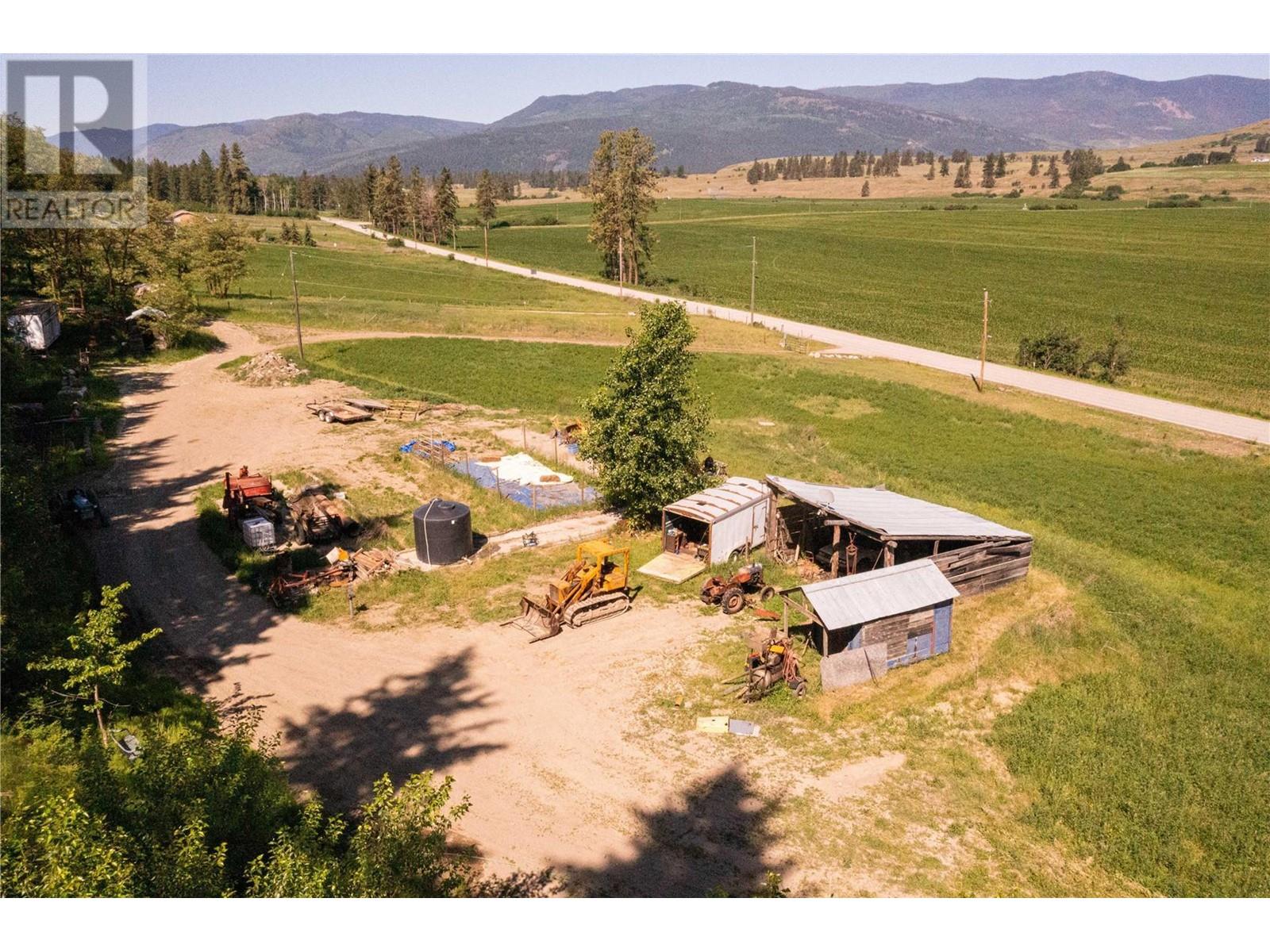 5165 Salmon River Road, Armstrong, British Columbia  V0E 1B4 - Photo 10 - 10276387