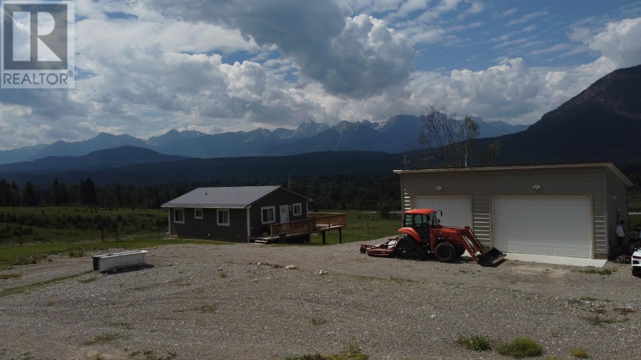 726 95 Highway, Spillimacheen, British Columbia  V0A 1P0 - Photo 13 - 2471879