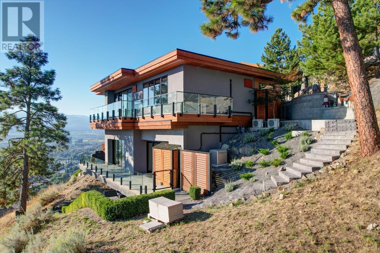 733 Forestridge Lane, Kelowna, British Columbia  V6E 0C5 - Photo 88 - 10281980