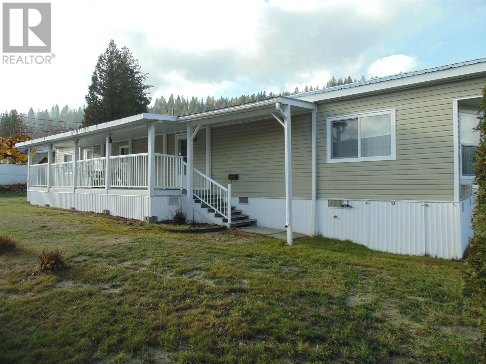 1545 Columbia Avenue Unit# 25, Castlegar, British Columbia  V1N 1J1 - Photo 33 - 2473365