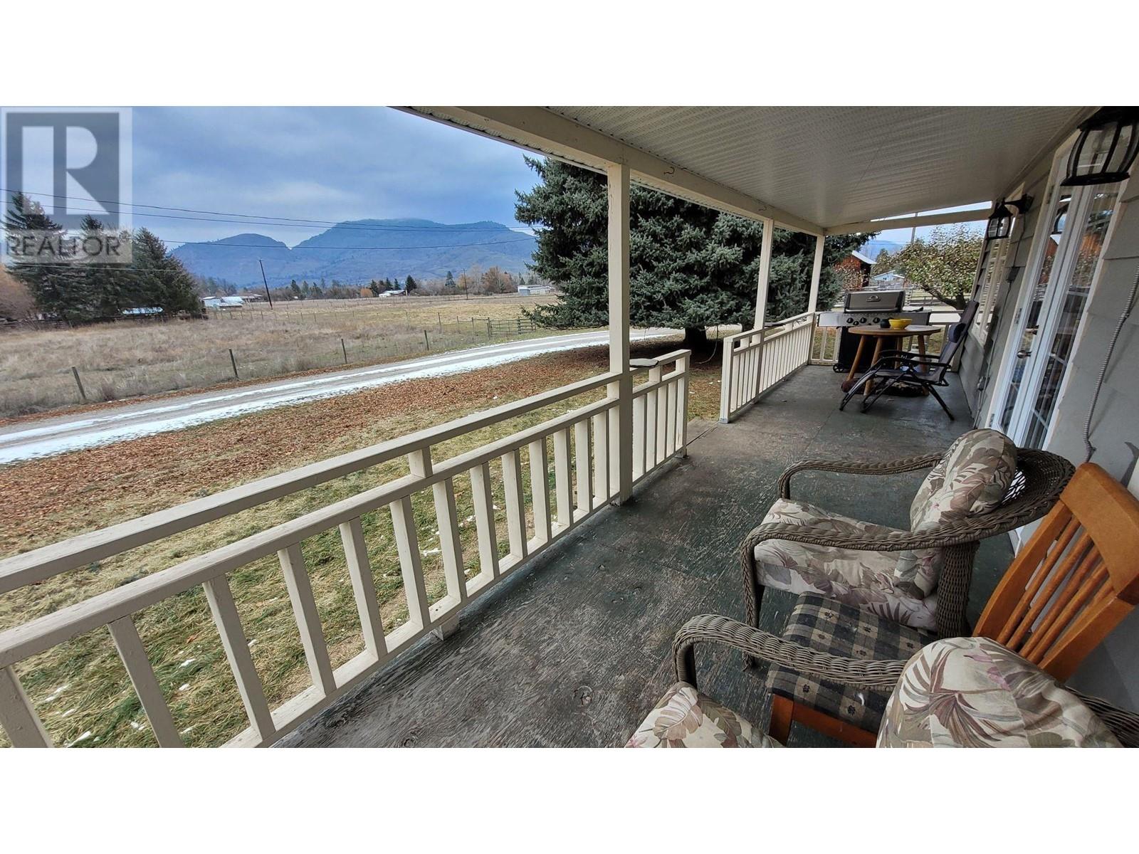 5740 Division Street, Grand Forks, British Columbia  V0H 1H0 - Photo 2 - 2474232