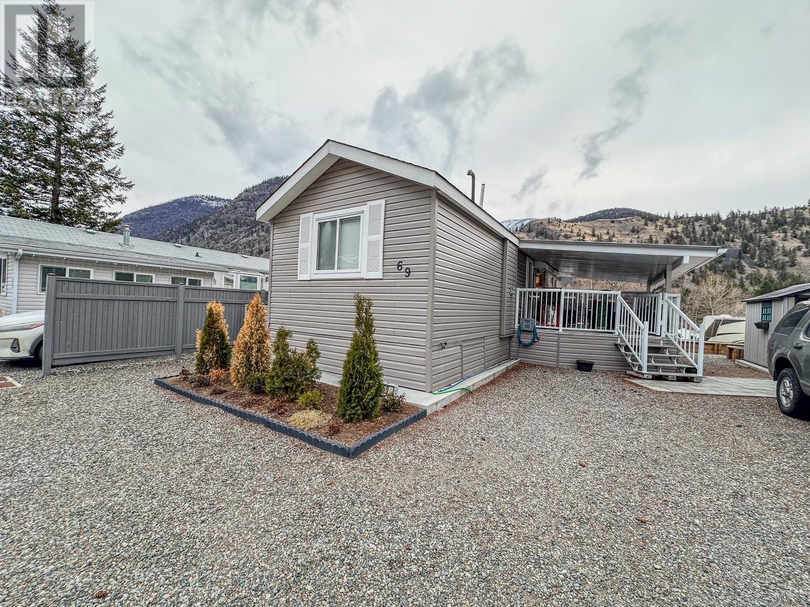 4354 Highway 3 Unit# 69, Keremeos, British Columbia  V0X 1N1 - Photo 2 - 10301786