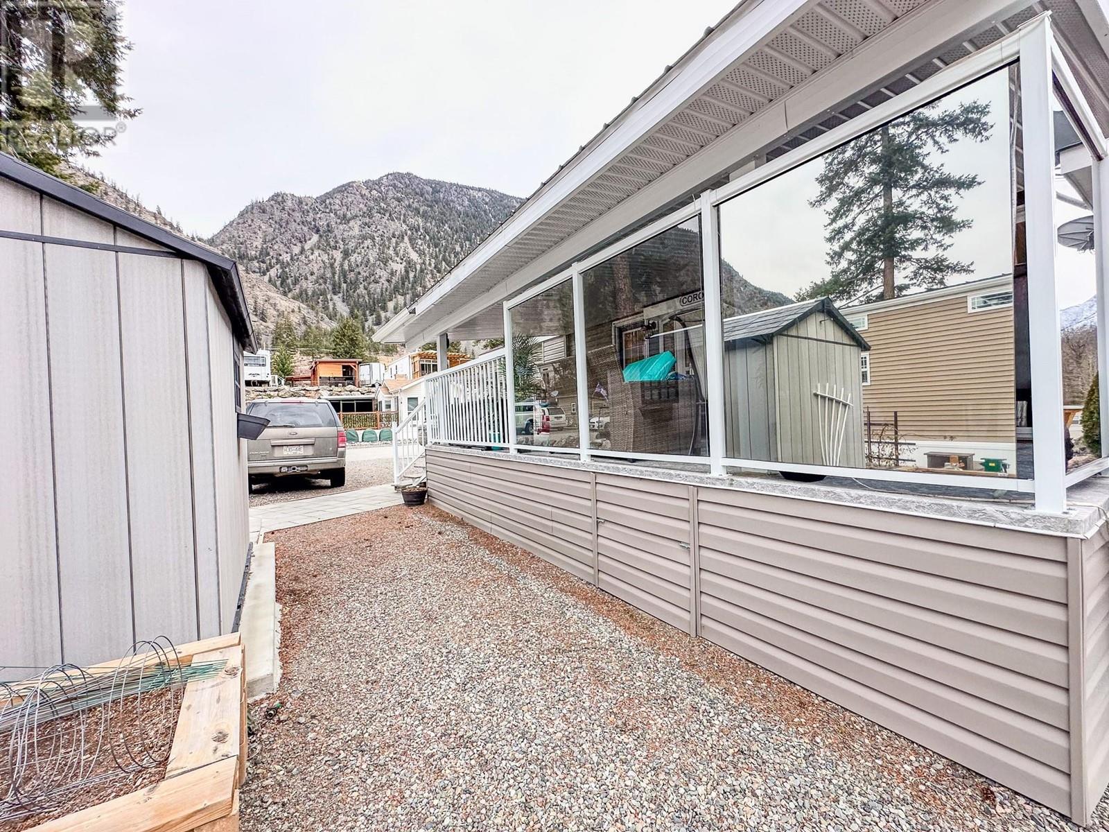 4354 Highway 3 Unit# 69, Keremeos, British Columbia  V0X 1N1 - Photo 6 - 10301786