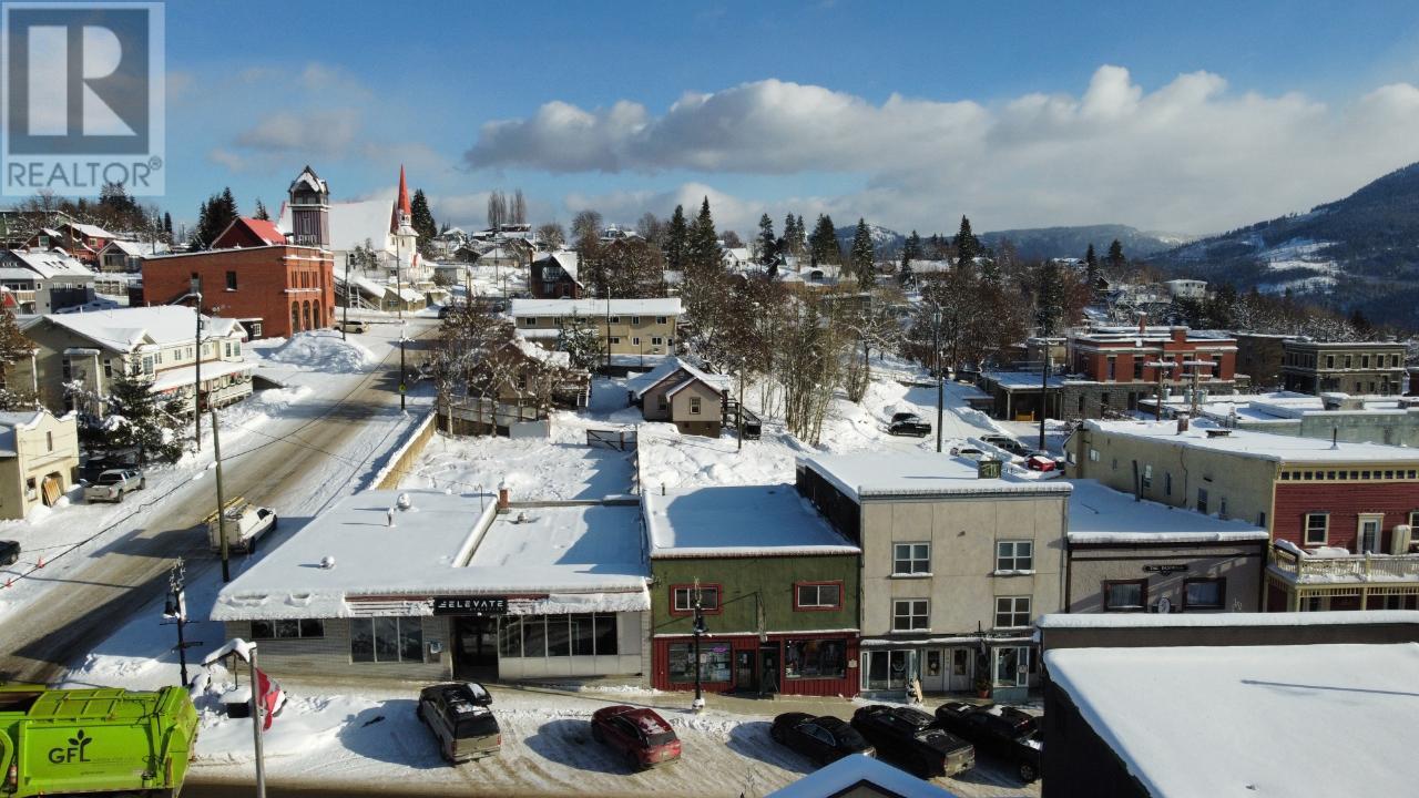 2080 Washington Street, Rossland, British Columbia  V0G 1Y0 - Photo 18 - 2474569