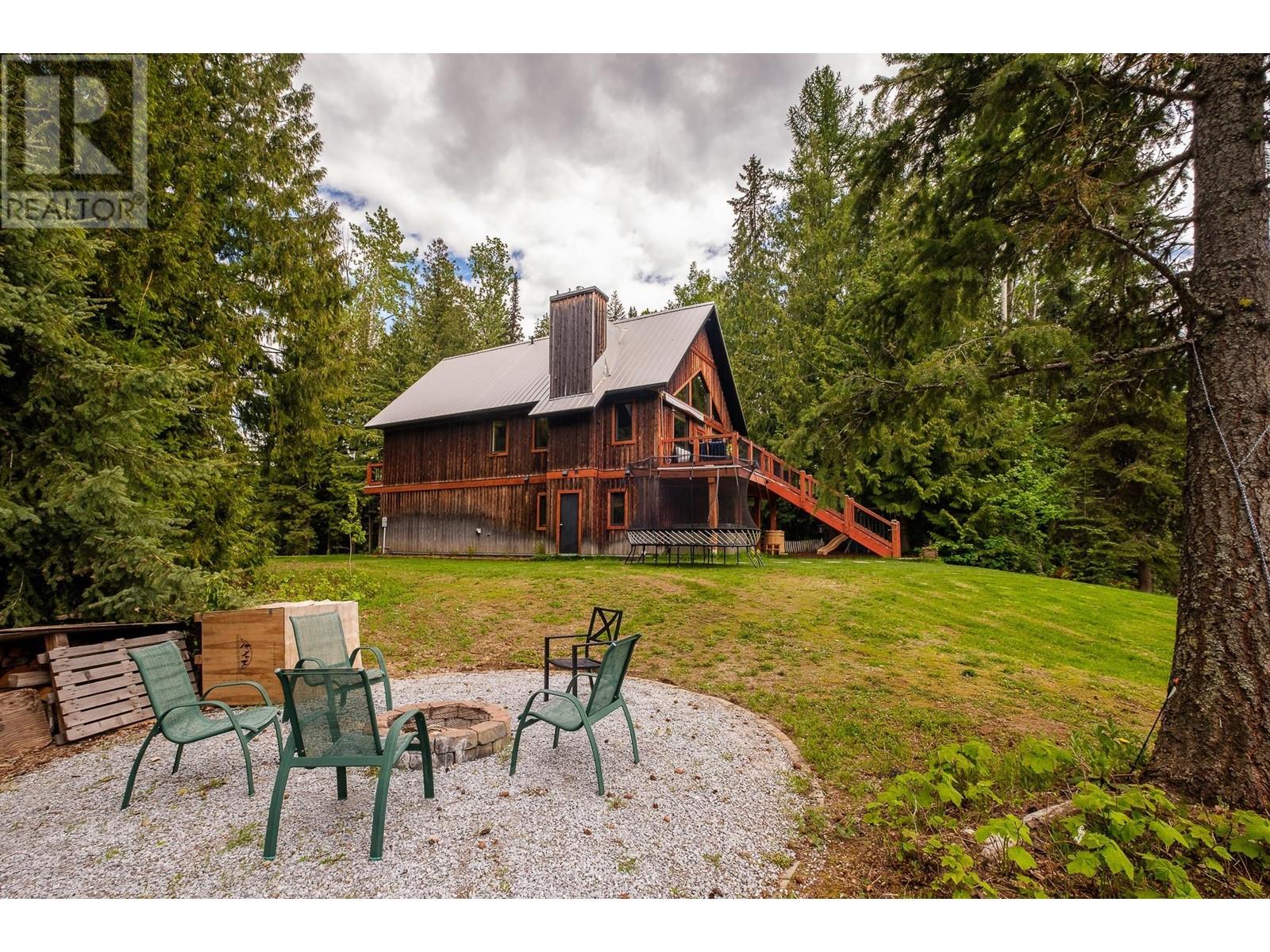 4630 Mann Road, Rossland, British Columbia  V0G 1Y0 - Photo 10 - 2474594