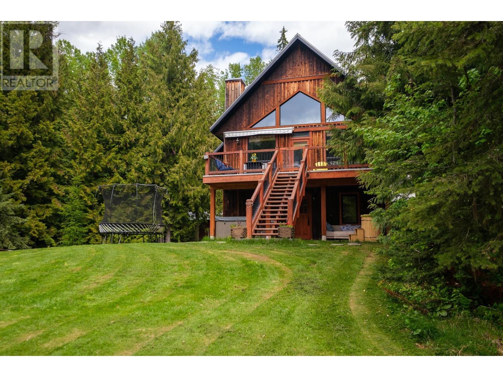 4630 Mann Road, Rossland, British Columbia  V0G 1Y0 - Photo 3 - 2474594