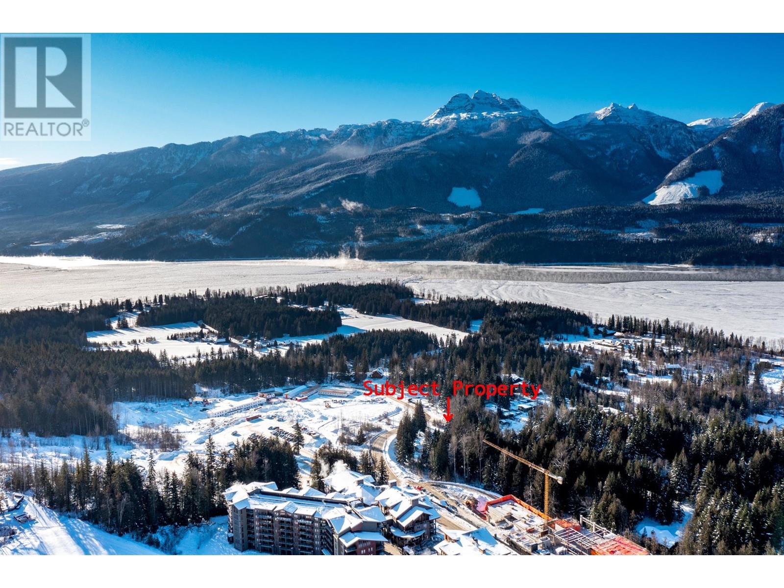 3063 Mcinnes Road, Revelstoke, British Columbia  V0E 2S1 - Photo 1 - 10302772