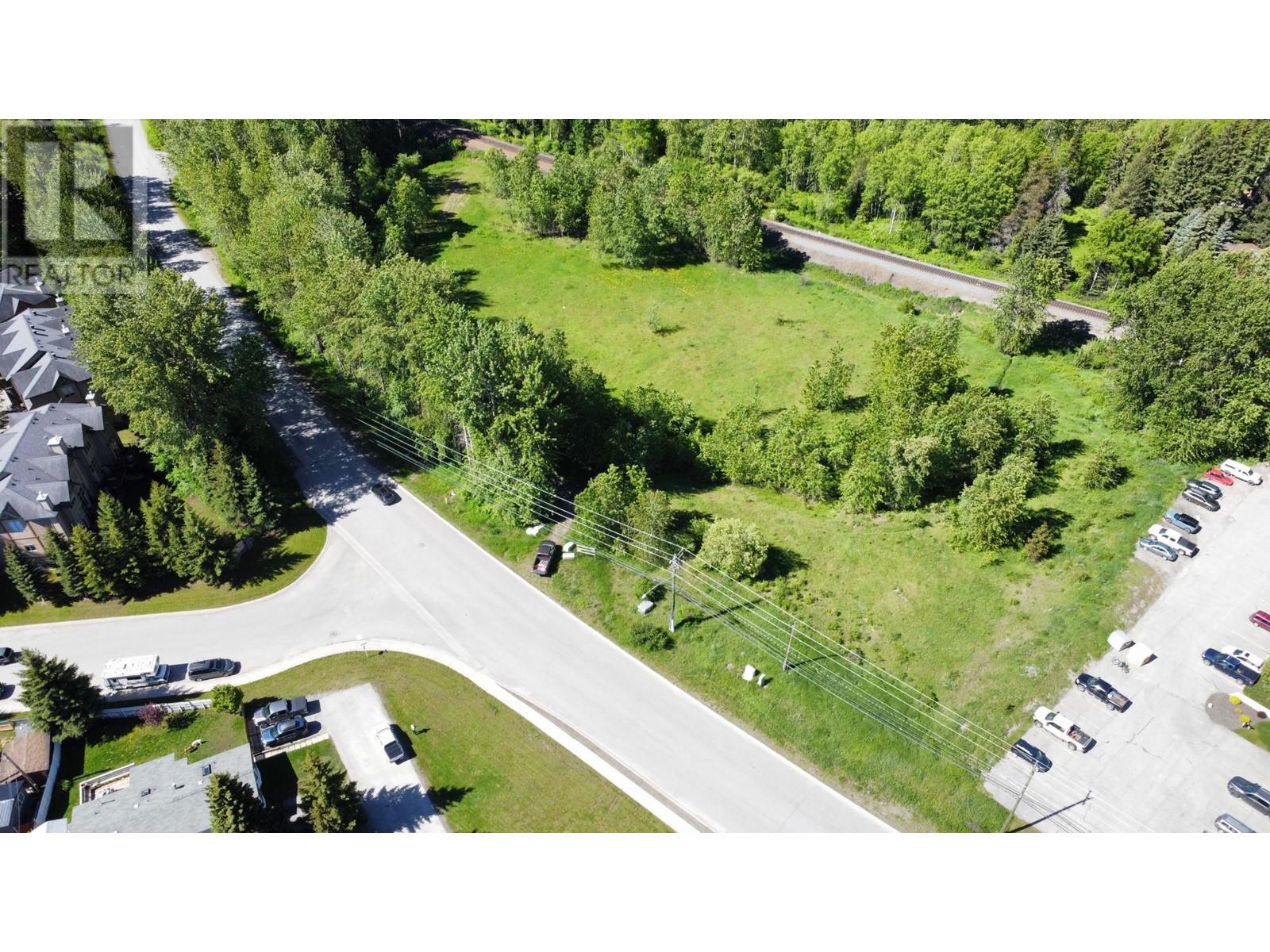 85 Cokato Road, Fernie, British Columbia  V0A 1M0 - Photo 20 - 2474774