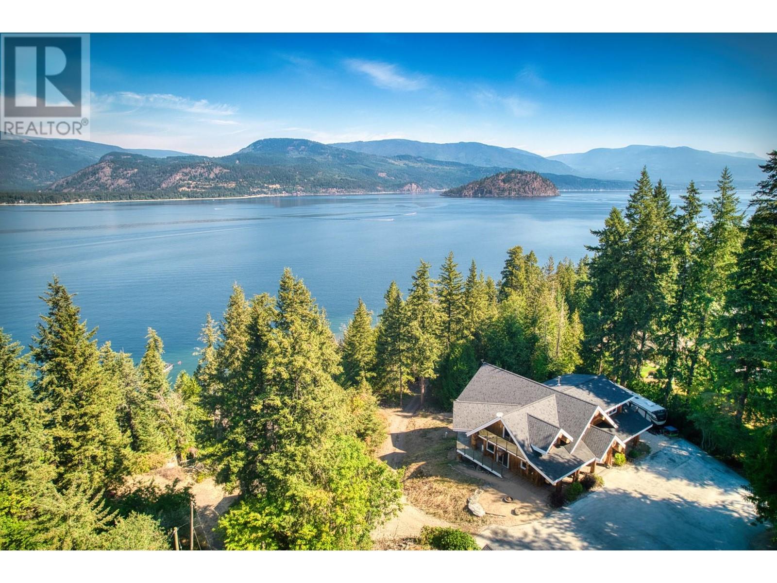 1897 Blind Bay Road, Blind Bay, British Columbia  V0E 2W1 - Photo 4 - 10303995