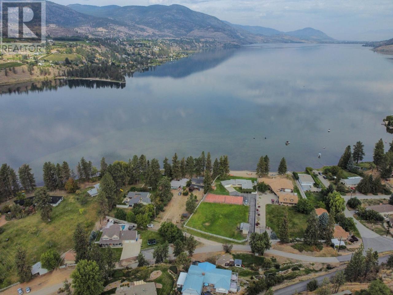 212 Camberly Cove, Okanagan Falls, British Columbia  V0H 1R0 - Photo 24 - 10304052