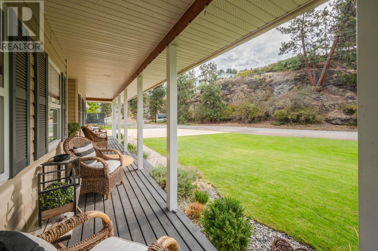 212 Camberly Cove, Okanagan Falls, British Columbia  V0H 1R0 - Photo 5 - 10304052