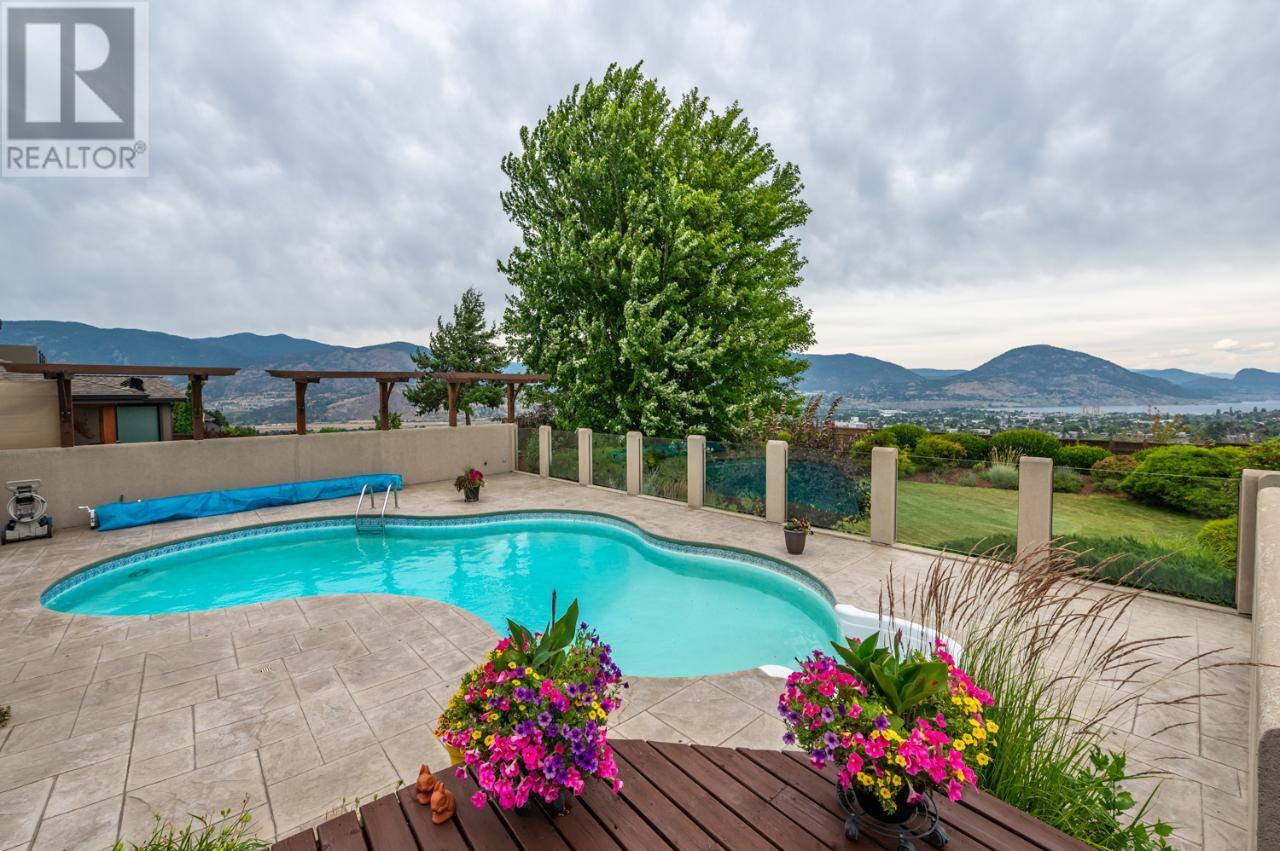 143 Westview Drive, Penticton, British Columbia  V2A 7V9 - Photo 11 - 10304305