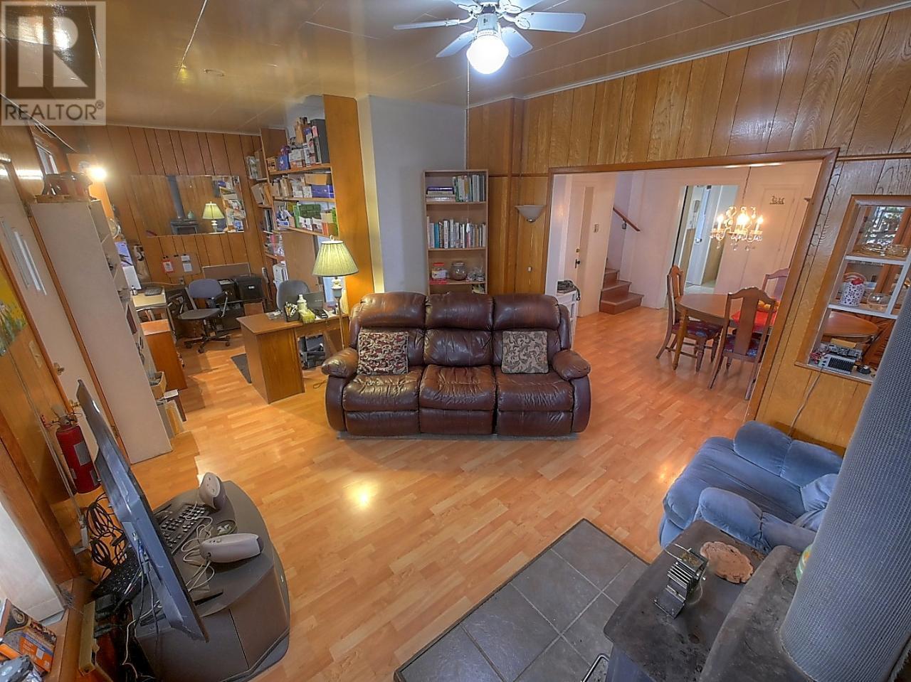 1625 68th Avenue, Grand Forks, British Columbia  V0H 1H0 - Photo 4 - 2475018