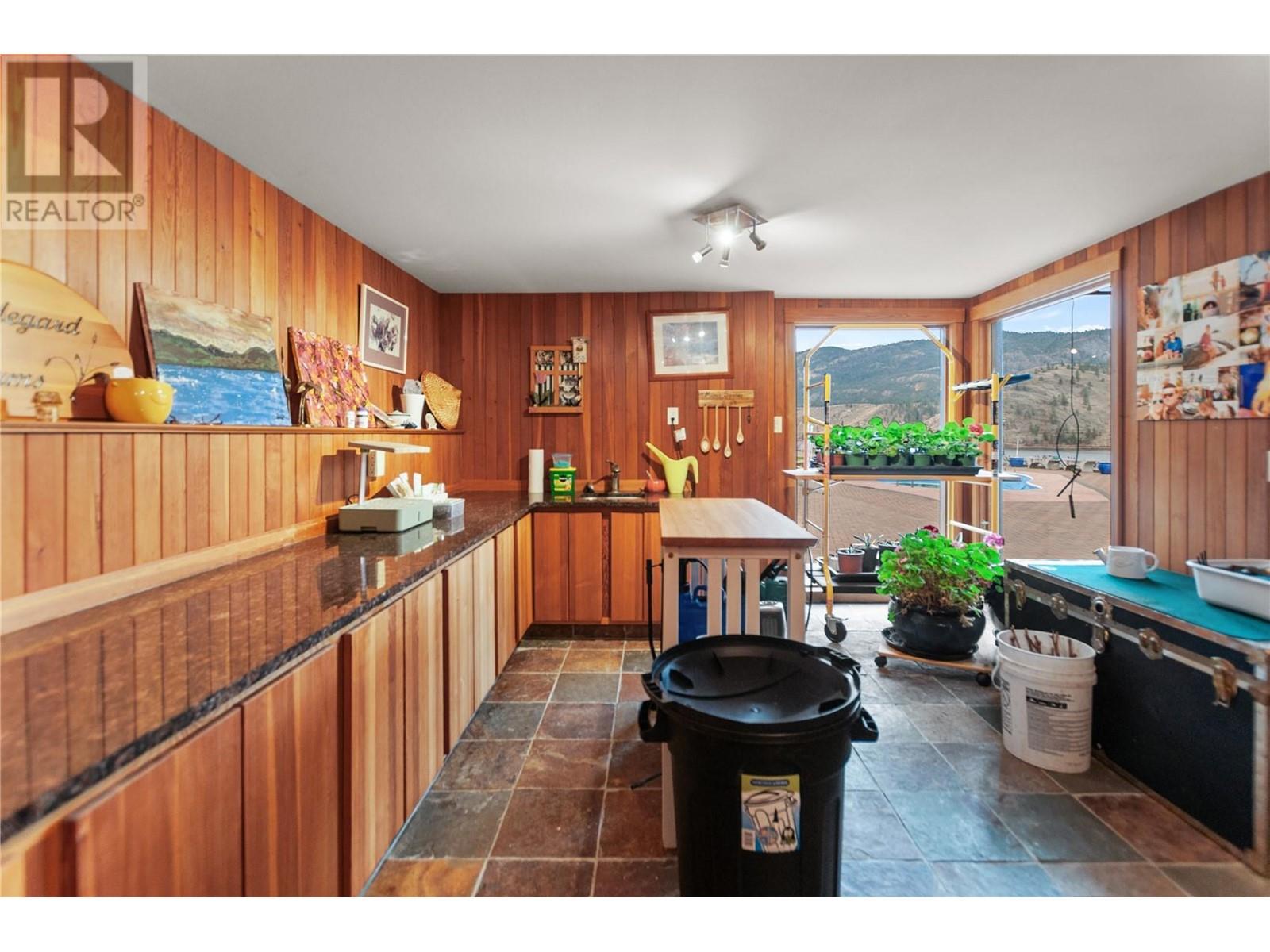 264 Eastside Road, Okanagan Falls, British Columbia  V0H 1R0 - Photo 37 - 10305106