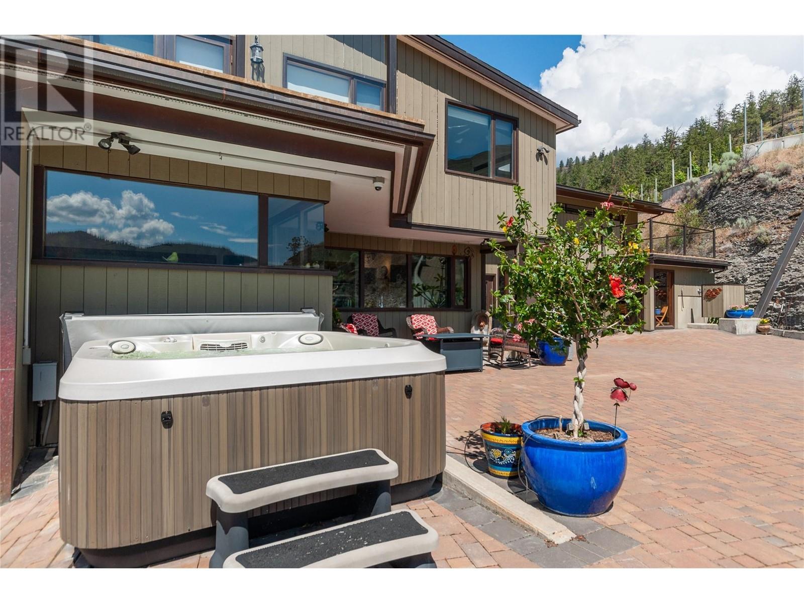 264 Eastside Road, Okanagan Falls, British Columbia  V0H 1R0 - Photo 63 - 10305106