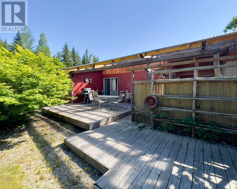 13312 31 Highway, Meadow Creek, British Columbia  V0G 1N0 - Photo 17 - 2475153