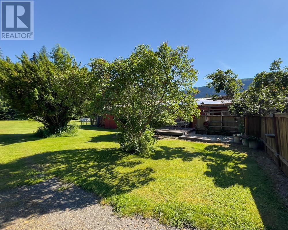 13312 31 Highway, Meadow Creek, British Columbia  V0G 1N0 - Photo 19 - 2475153