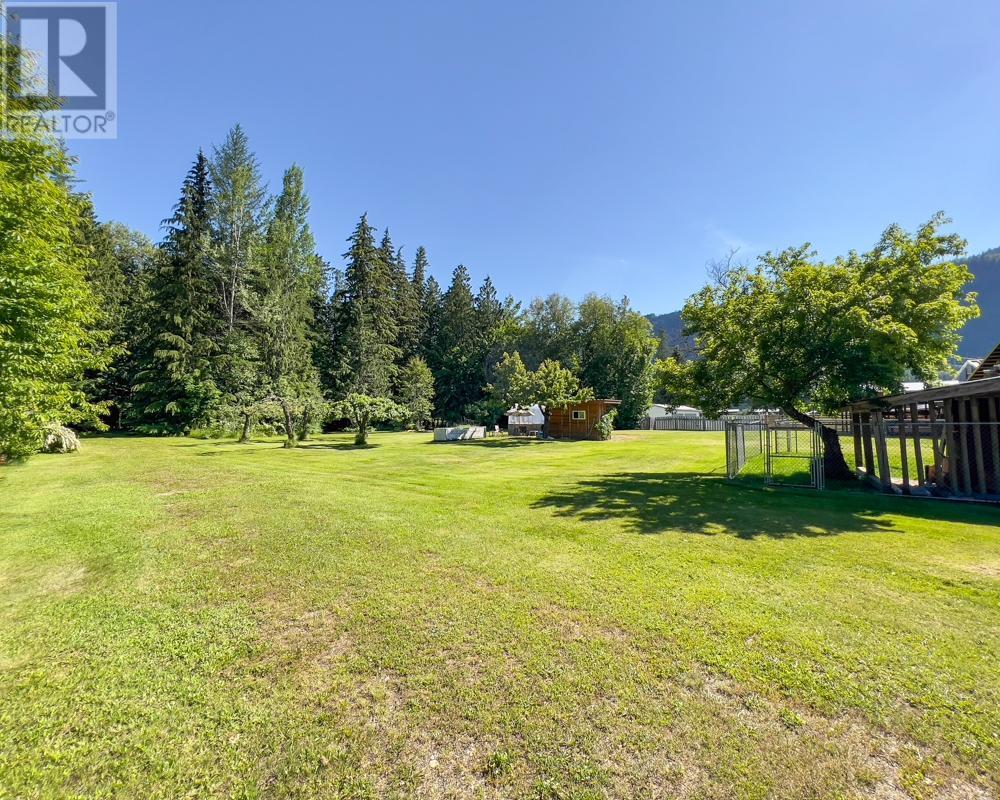 13312 31 Highway, Meadow Creek, British Columbia  V0G 1N0 - Photo 21 - 2475153