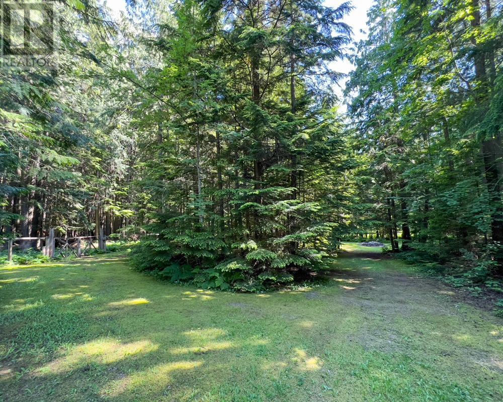 13312 31 Highway, Meadow Creek, British Columbia  V0G 1N0 - Photo 24 - 2475153