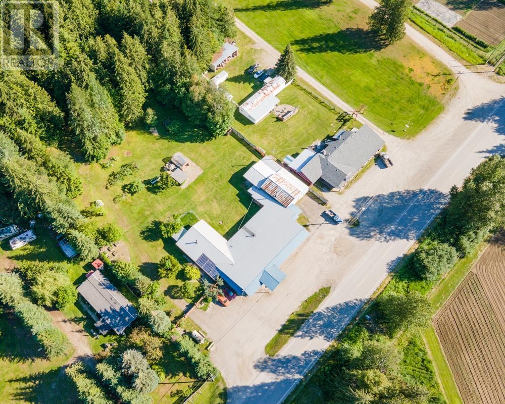 13312 31 Highway, Meadow Creek, British Columbia  V0G 1N0 - Photo 3 - 2475153