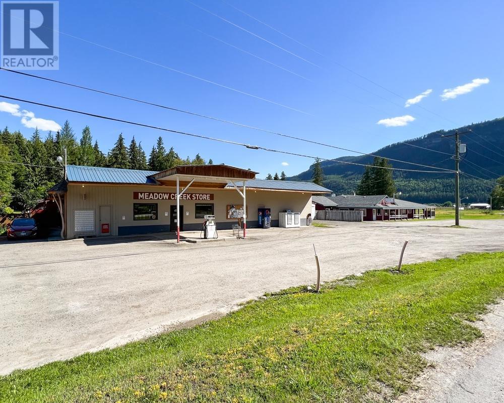 13312 31 Highway, Meadow Creek, British Columbia  V0G 1N0 - Photo 20 - 2475152