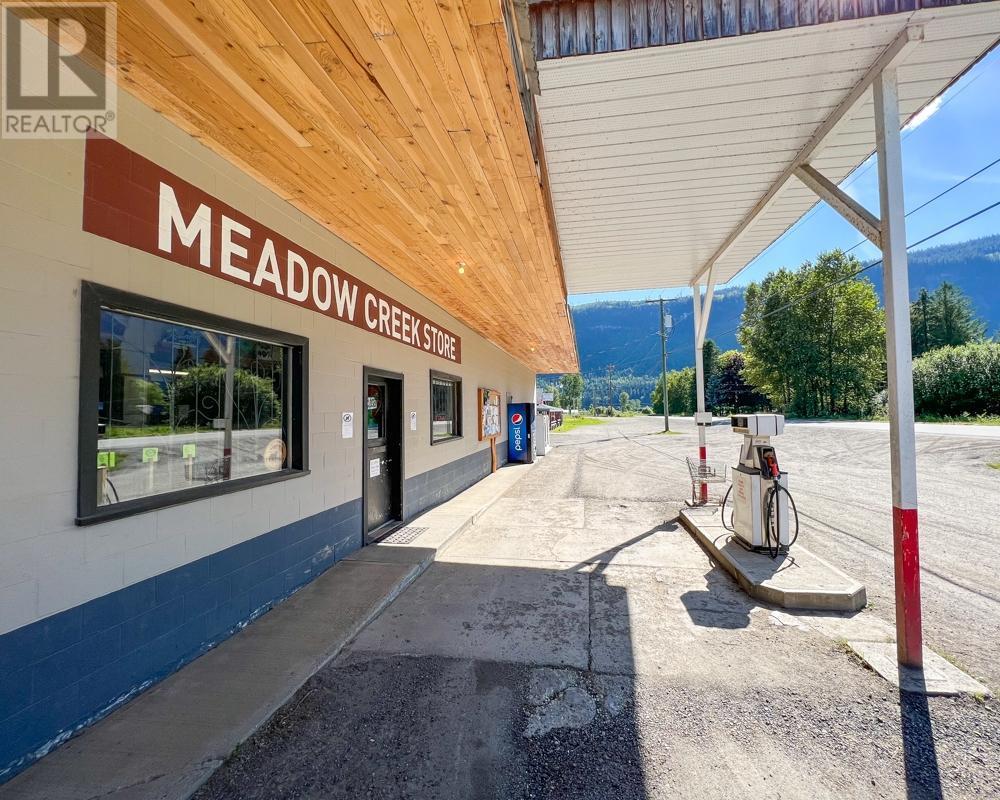 13312 31 Highway, Meadow Creek, British Columbia  V0G 1N0 - Photo 23 - 2475152