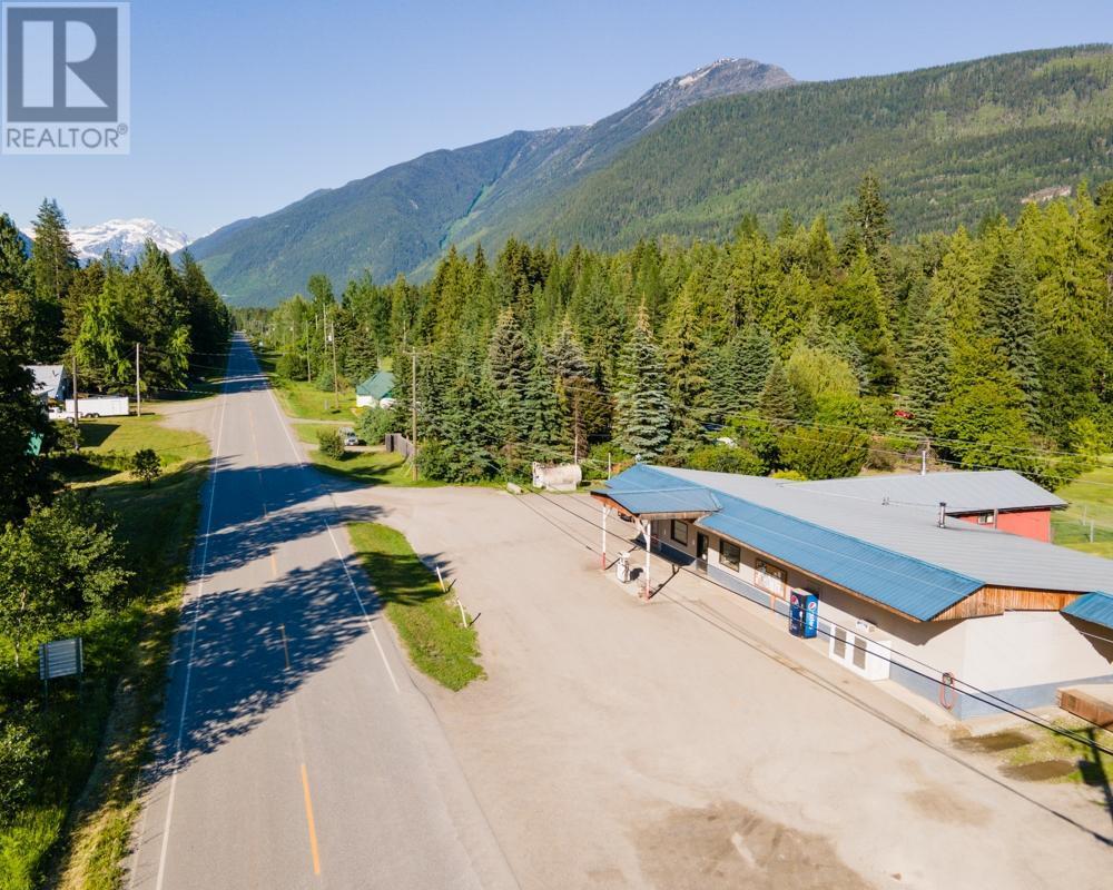 13312 31 Highway, Meadow Creek, British Columbia  V0G 1N0 - Photo 9 - 2475152