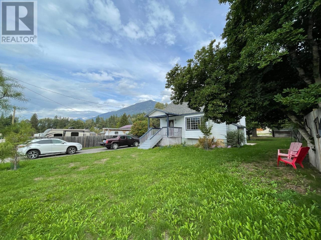 1526 Eastman Avenue, Riondel, British Columbia  V0B 2B0 - Photo 4 - 2475262