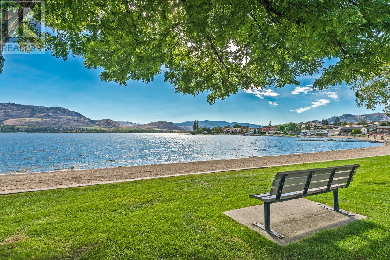 21 Osprey Place, Osoyoos, British Columbia  V0H 1V1 - Photo 2 - 10305989