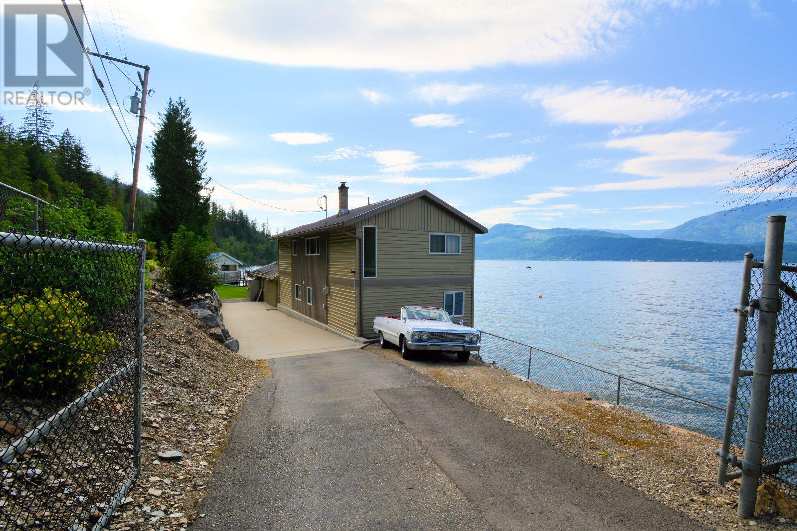 3181 Eagle Bay Road, Eagle Bay, British Columbia  V0E 1H1 - Photo 37 - 10305725