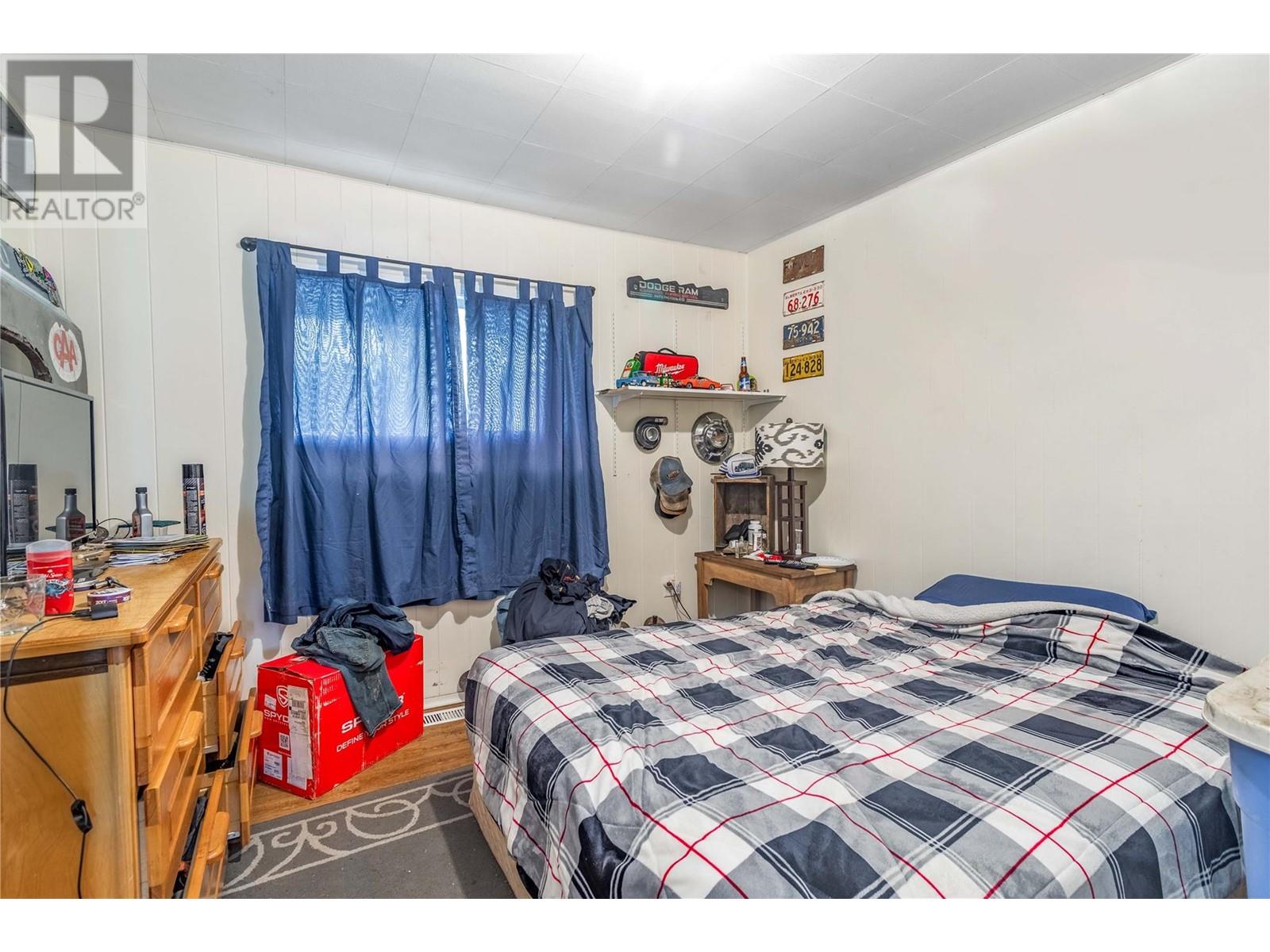 470 Snowsell Street N, Kelowna, British Columbia  V1V 2C7 - Photo 8 - 10304754