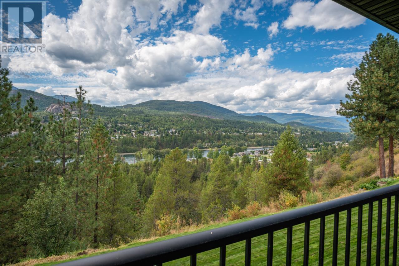 729 Prairie South Road, Castlegar, British Columbia  V1N 4K6 - Photo 51 - 2475307