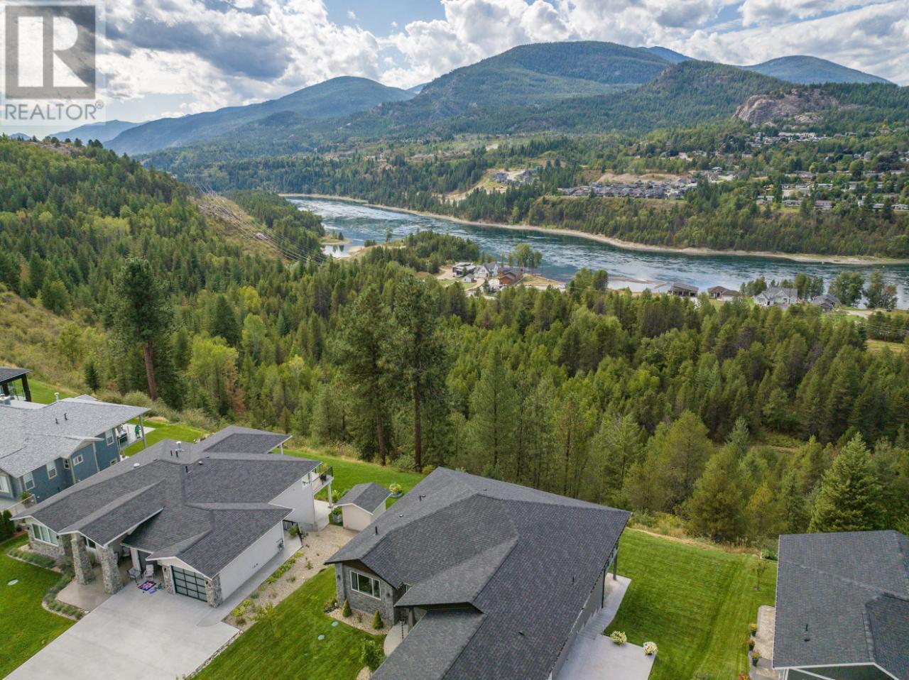 729 Prairie South Road, Castlegar, British Columbia  V1N 4K6 - Photo 64 - 2475307