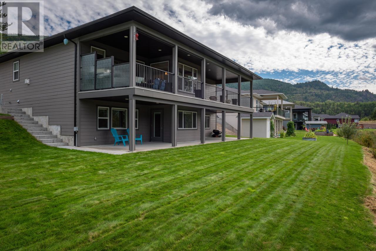 729 Prairie South Road, Castlegar, British Columbia  V1N 4K6 - Photo 75 - 2475307