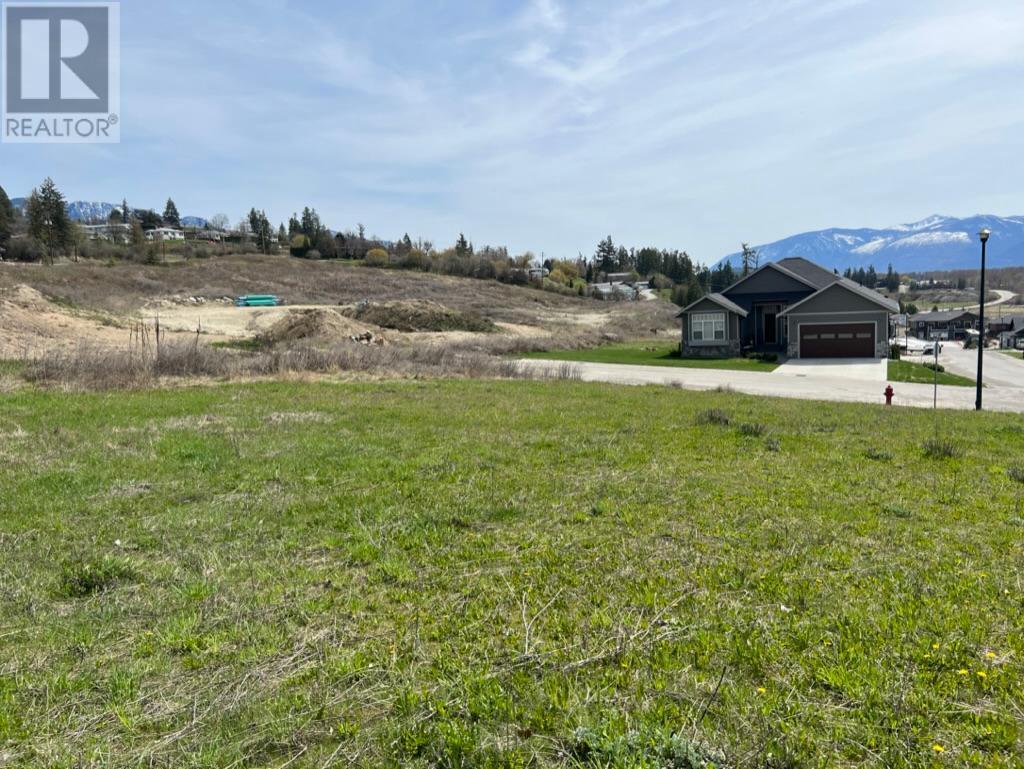 1014 Hawkview Drive, Creston, British Columbia  V0B 1G3 - Photo 7 - 2475374