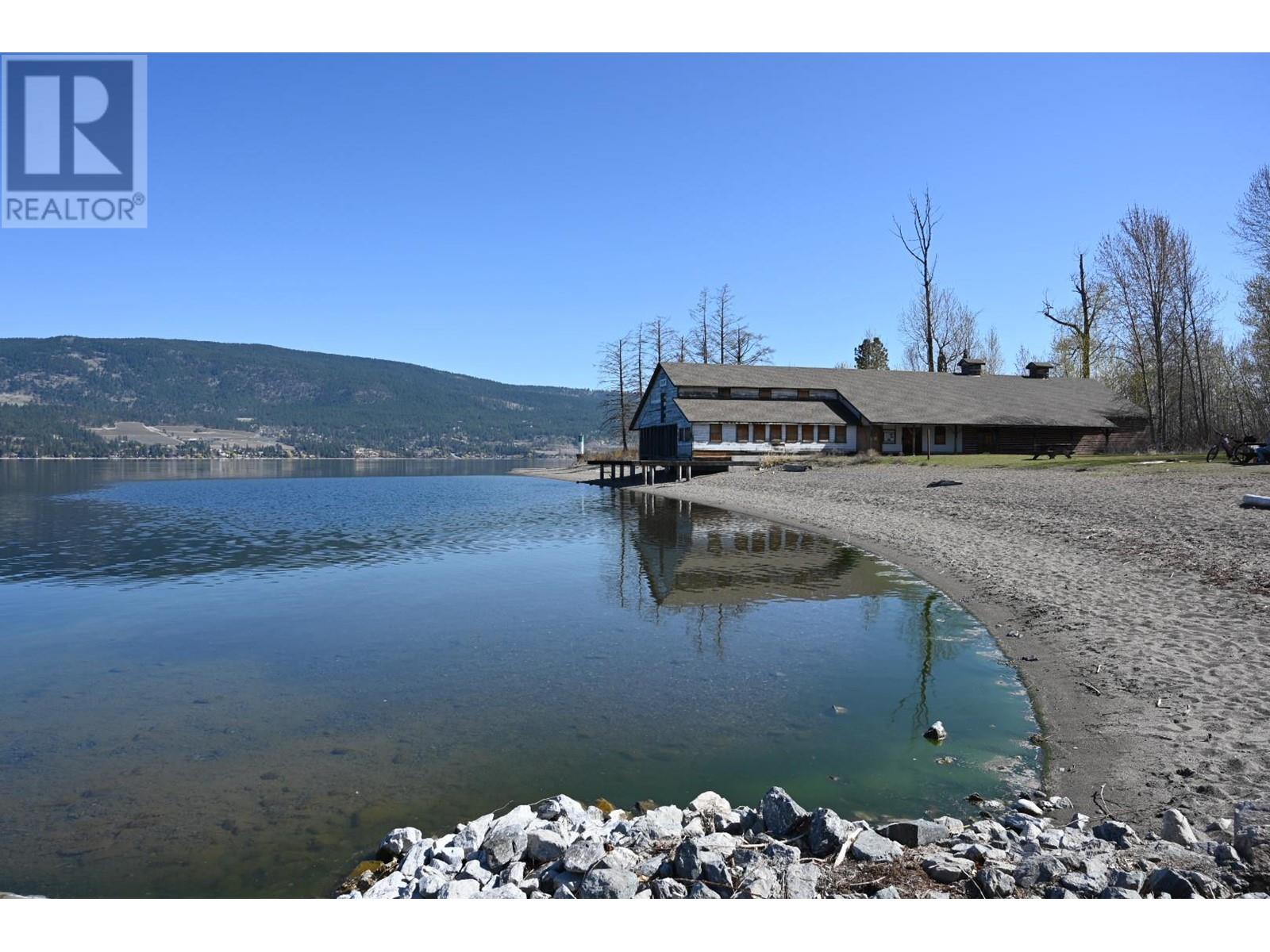 7100 Dunwaters Road, Kelowna, British Columbia  V1Z 3W6 - Photo 22 - 10306881