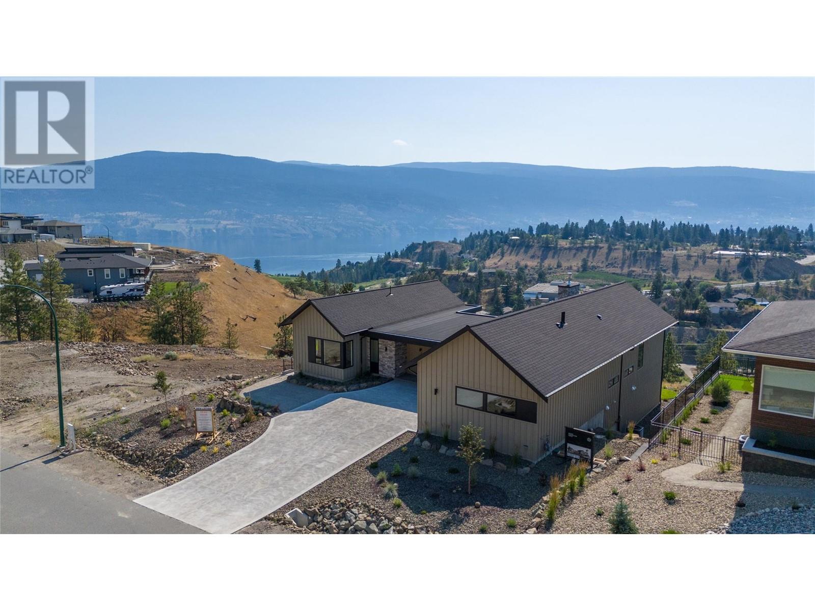 17579 Sanborn Street, Summerland, British Columbia  V0H 1Z3 - Photo 5 - 10307172