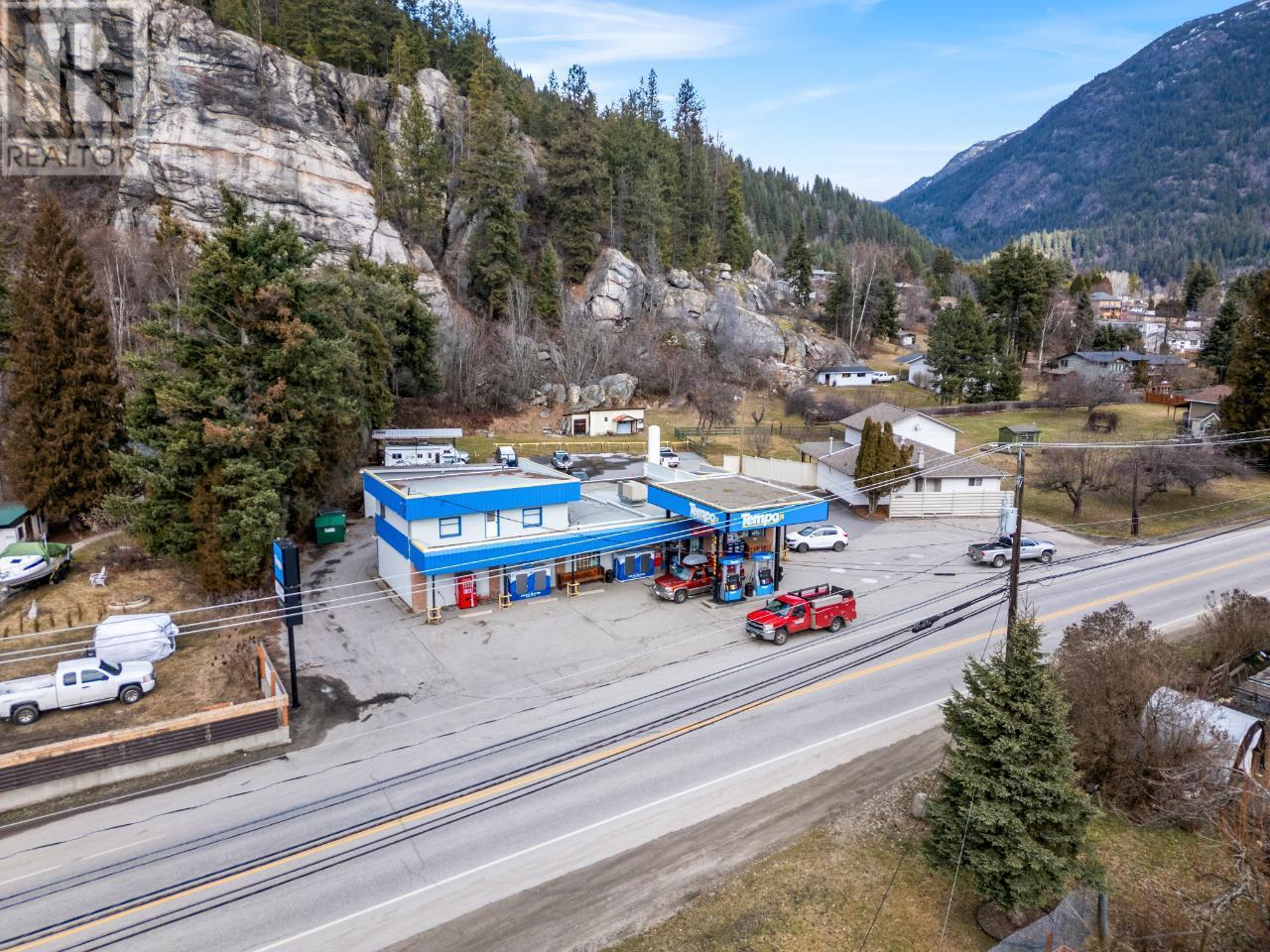 2593 Bwater Rd Road, Castlegar, British Columbia  V0G 1X0 - Photo 58 - 2475519