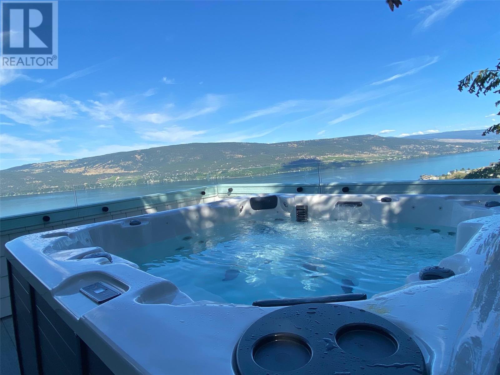 6803 Toledo Drive, Kelowna, British Columbia  V1Z 3R8 - Photo 2 - 10307276