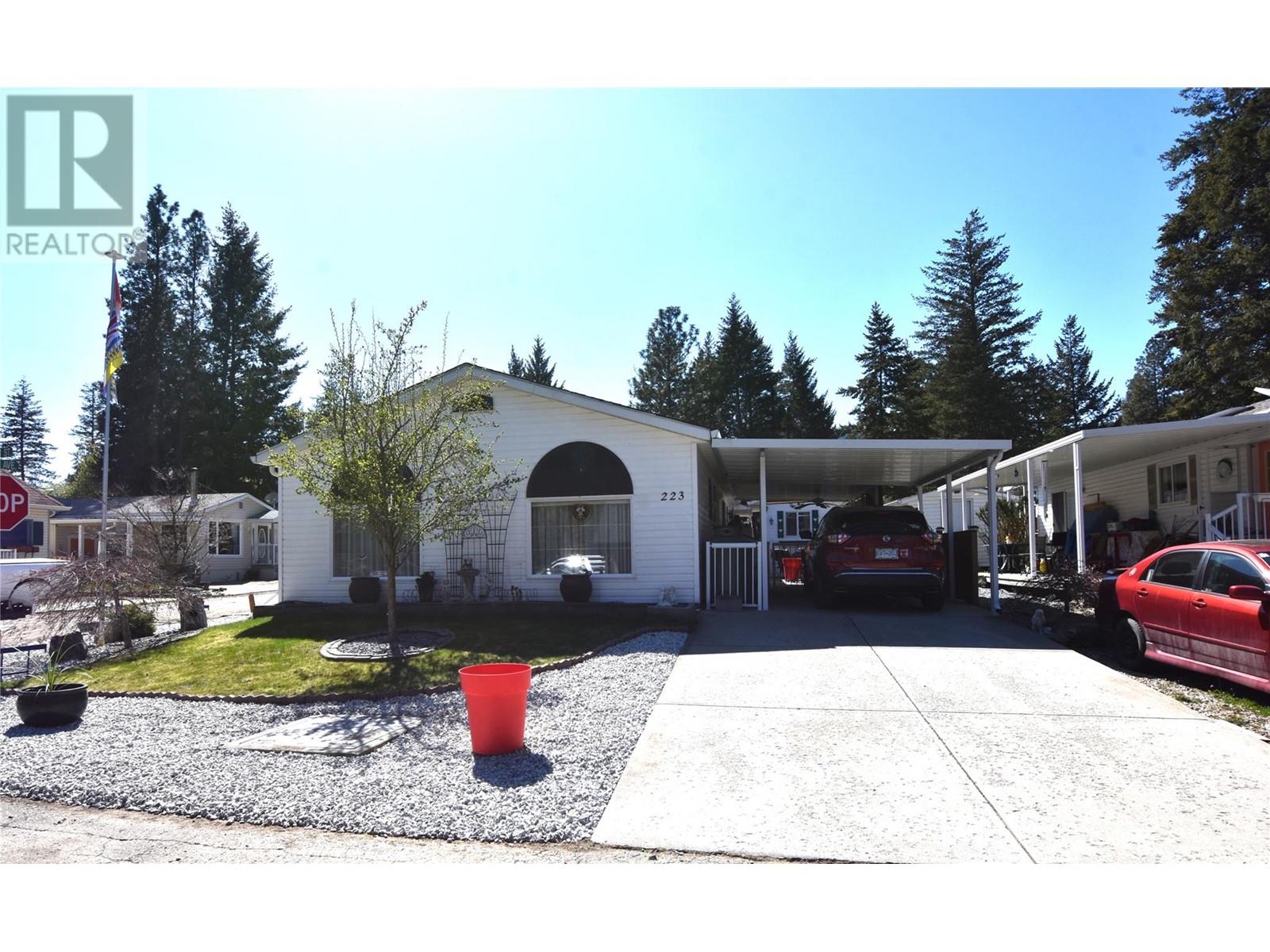 223 Cougar Street, Vernon, British Columbia  V1H 2A1 - Photo 3 - 10307432