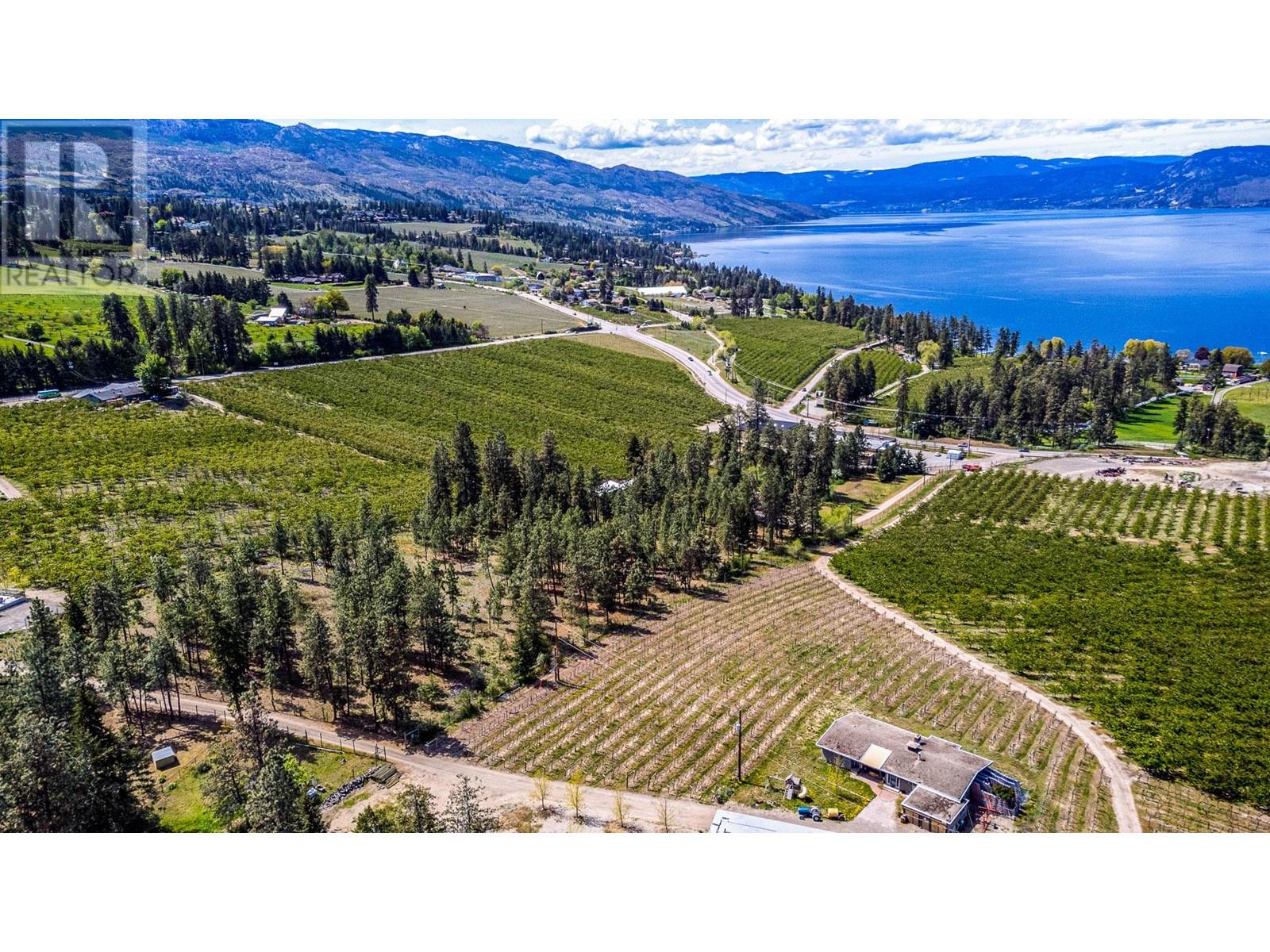 4729 Lakeshore Road, Kelowna, British Columbia  V1W 4H6 - Photo 1 - 10307572