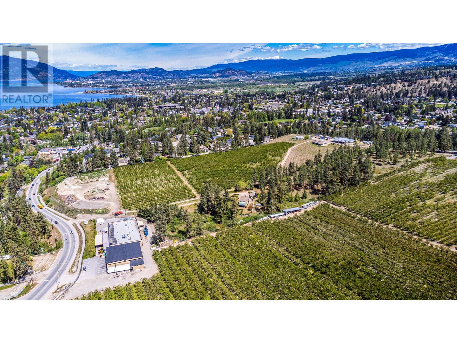 4729 Lakeshore Road, Kelowna, British Columbia  V1W 4H6 - Photo 74 - 10307572