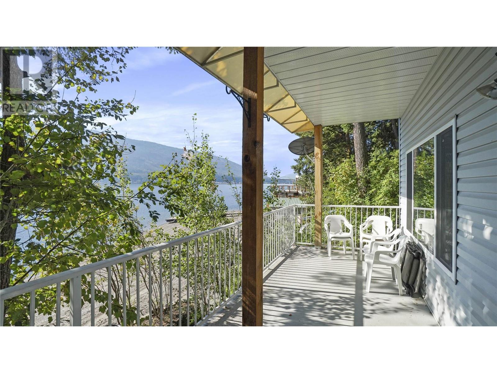 4746 Sunnybrae Canoe Point Road, Tappen, British Columbia  V0E 2X1 - Photo 25 - 10307693