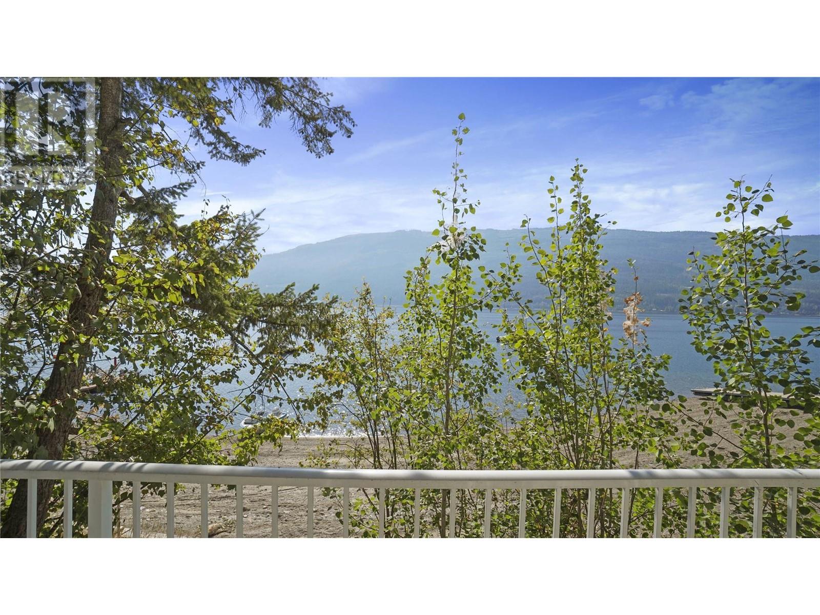 4746 Sunnybrae Canoe Point Road, Tappen, British Columbia  V0E 2X1 - Photo 26 - 10307693