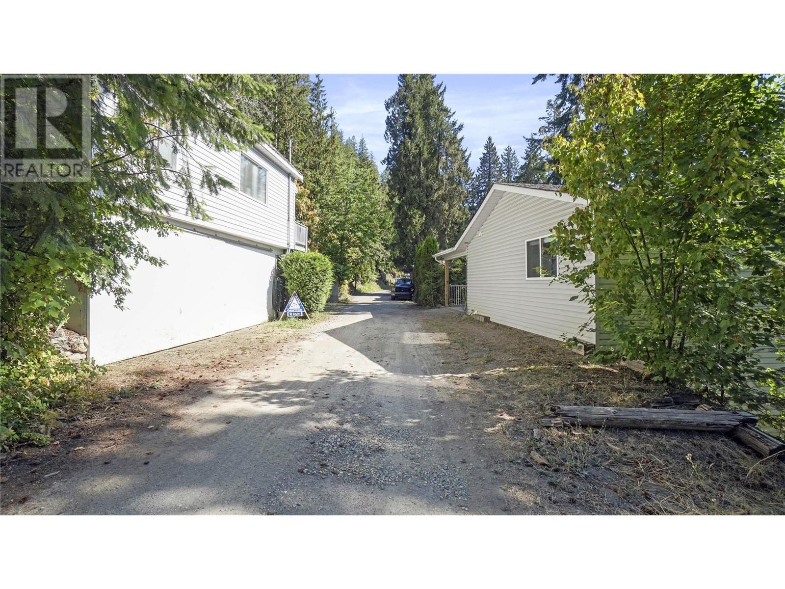 4746 Sunnybrae Canoe Point Road, Tappen, British Columbia  V0E 2X1 - Photo 75 - 10307693